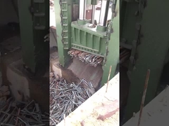 Δυνατά και ανθεκτικά ψαλίδια για κοπή μαλλιών