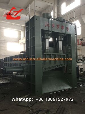Heavy Duty Industrial Hydraulic Gantry Shear 22MPa For Safer Heavy Scrap Cutting And Recycling Yard Operation With Air Cooling System