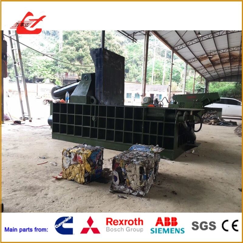 Low Maintenance Design Metal Baler Machine 2500kN High Density Bales 400-700mm Adjustable Size
